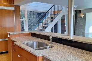 90 E Woodland, Pittsburgh, PA 15232 - Photo 22