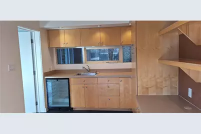 90 E Woodland, Pittsburgh, PA 15232 - Photo 16