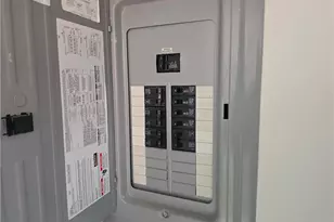 323 S 5th St, Jeannette, PA 15644 - Photo 14