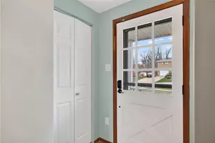 918 Willow Glen Dr, Bethel Park, PA 15102 - Photo 6