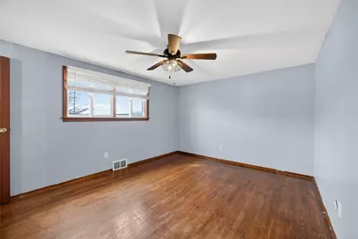 918 Willow Glen Dr, Bethel Park, PA 15102 - Photo 14