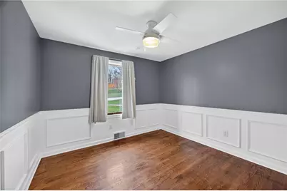 918 Willow Glen Dr, Bethel Park, PA 15102 - Photo 18