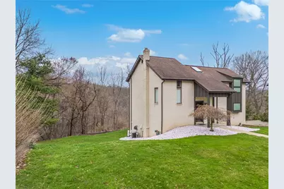 139 Cassia Dr, Jefferson Hills, PA 15025 - Photo 10