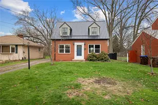 1908 Haywood St, Farrell, PA 16121 - Photo 1