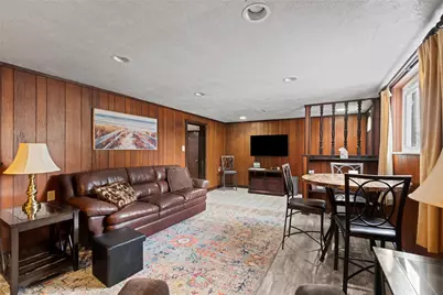 804 Redwood Dr, Cecil, PA 15057 - Photo 14