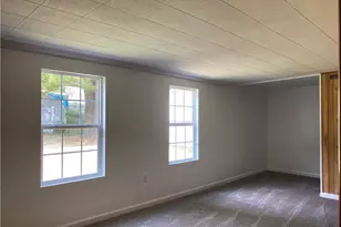 2647 Paige St, Lower Burrell, PA 15068 - Photo 10