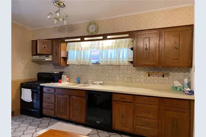 2647 Paige St., Lower Burrell, PA 15068 - Photo 2