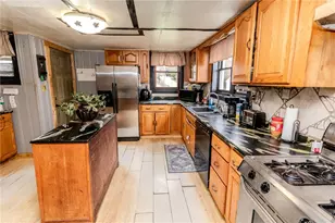 601 E Washington Ave, Connellsville, PA 15425 - Photo 18