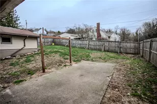 601 E Washington Ave, Connellsville, PA 15425 - Photo 8