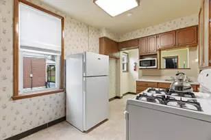 2375 E Beckert Ave, Pittsburgh, PA 15212 - Photo 12