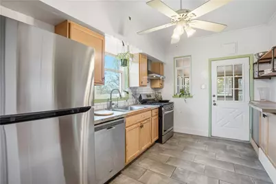 149 Lloyd Avenue, Pittsburgh, PA 15218 - Photo 16