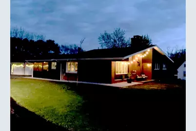 1576 E Laurel Circle, Mount Pleasant Township, PA 15666 - Photo 8