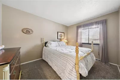 300 Williamsburg Ln, Murrysville, PA 15632 - Photo 20