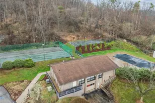 300 Williamsburg Ln, Murrysville, PA 15632 - Photo 40