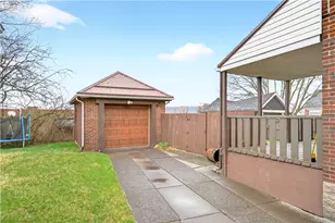 814 Liberty St, Duquesne, PA 15110 - Photo 36