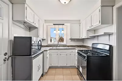 228 W Marigold St, Munhall, PA 15120 - Photo 8