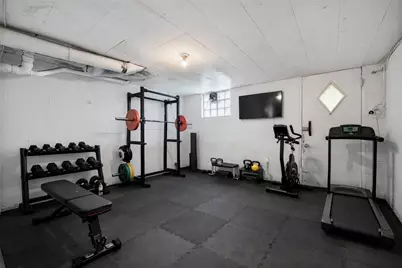 228 W Marigold St, Munhall, PA 15120 - Photo 24