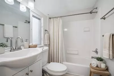 228 W Marigold St, Munhall, PA 15120 - Photo 18