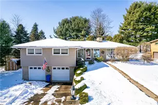 120 Everest Dr, North Huntingdon, PA 15642 - Photo 2