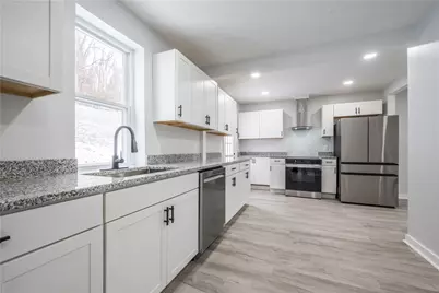 665 Allison Hollow Rd, Chartiers, PA 15301 - Photo 4