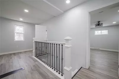 665 Allison Hollow Rd, Chartiers, PA 15301 - Photo 8