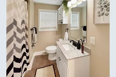 216 E Edgewood Ave, New Castle, PA 16105 - Photo 14