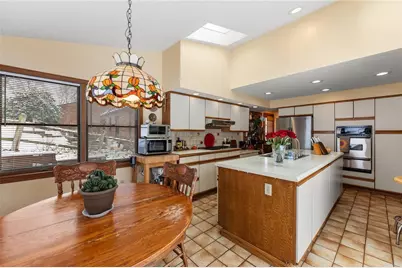 110 Stuart St, Bethel Park, PA 15102 - Photo 12