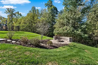 204 Durrow Ct, Pine Township, PA 16046 - Photo 12