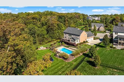 204 Durrow Ct, Pine Township, PA 16046 - Photo 18