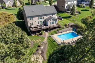 204 Durrow Ct, Pine Township, PA 16046 - Photo 6