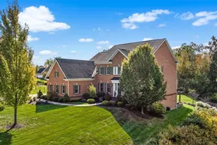 204 Durrow Ct, Pine Township, PA 16046 - Photo 4