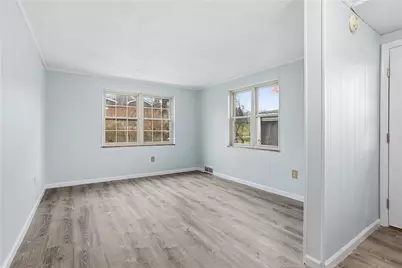 5240 Orchard Hill Dr, Pittsburgh, PA 15236 - Photo 10