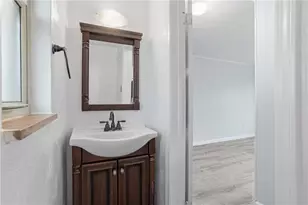 5240 Orchard Hill Dr, Pittsburgh, PA 15236 - Photo 14