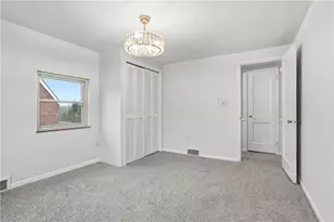 5240 Orchard Hill Dr, Pittsburgh, PA 15236 - Photo 8