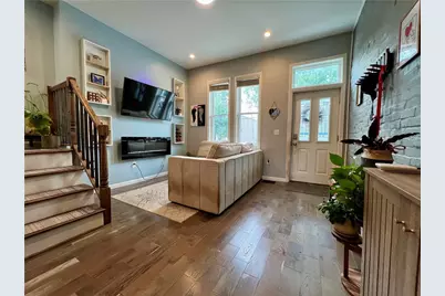 3813 Foster St, Pittsburgh, PA 15201 - Photo 2