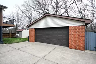 26 Terrace Dr, Green Tree, PA 15205 - Photo 32