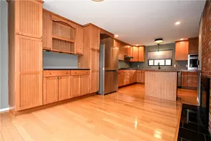 26 Terrace Dr, Green Tree, PA 15205 - Photo 8