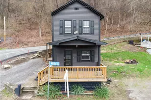 330 Braeburn Rd, Lower Burrell, PA 15068 - Photo 1