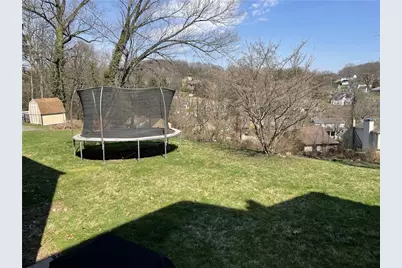 32 Glenview Ave, Greensburg, PA 15601 - Photo 4