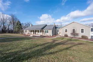 152 Twin Run Rd, Hempfield Township, PA 15601 - Photo 2