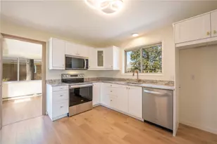 1260 Monastery Dr, Unity Township, PA 15650 - Photo 10