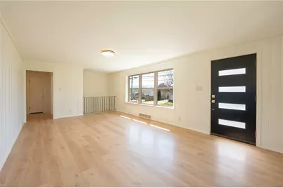 1260 Monastery Dr, Unity Township, PA 15650 - Photo 6