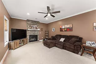 622 Flynn Dr, Robinson Twp, PA 15108 - Photo 16