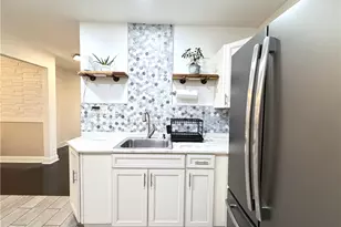 426 Ross Ave, Pittsburgh, PA 15221 - Photo 16