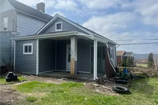 1227 Porter St, Conway, PA 15027 - Photo 2