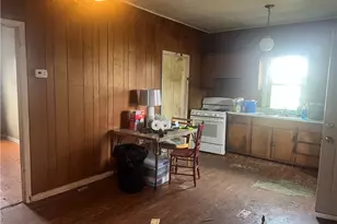 1227 Porter St, Conway, PA 15027 - Photo 6