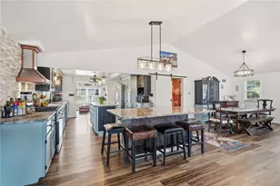 27 Bock Ln, Baden, PA 15005 - Photo 14