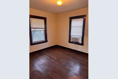 727 Maytide St, Pittsburgh, PA 15227 - Photo 10