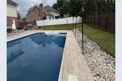 533 Austin St, Hempfield Township, PA 15601 - Photo 2