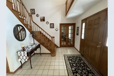 533 Austin St, Hempfield Township, PA 15601 - Photo 2